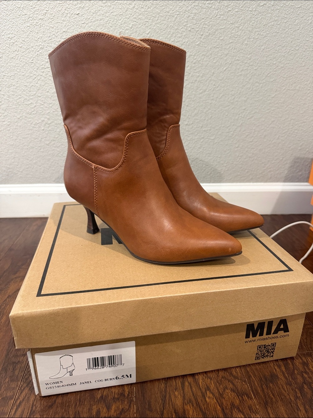 MIA Cognac Tan Pointed-Toe Mid-Heel Boots